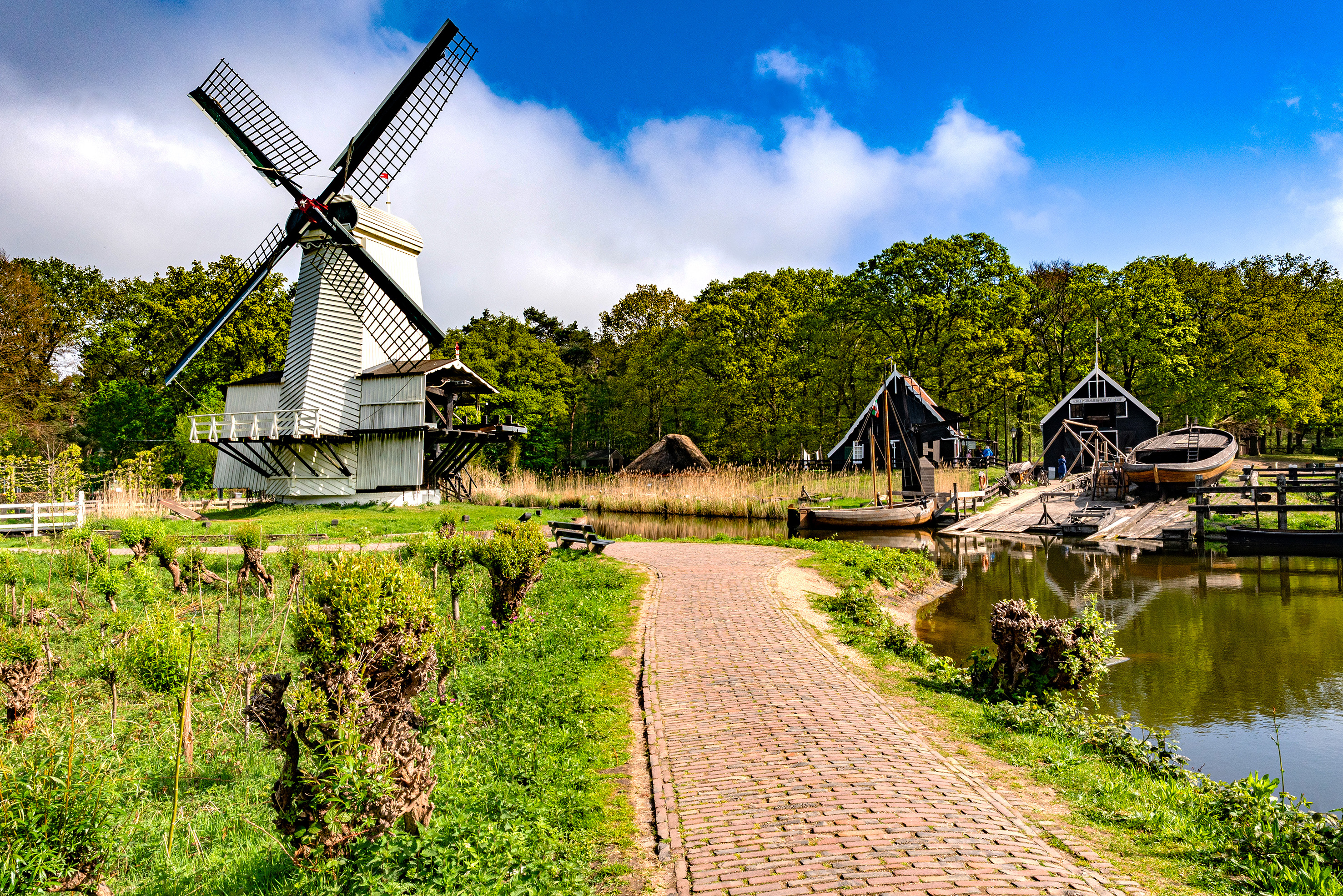 arnhem-moulin-blanc1-musee-de-plein-air-pays-bas-rhin-Corinne-Cotard-Corinne Cotard-ORIGINAL.jpg